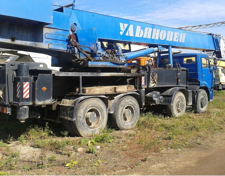 Автокран Ульяновец - 40 тонн
