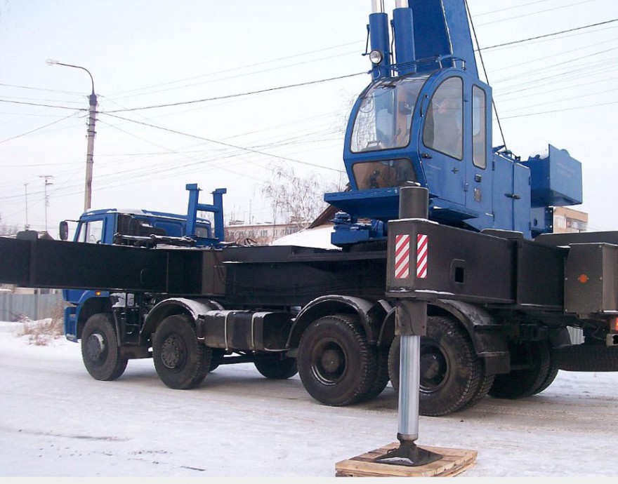 Автокран Ульяновец - 40 тонн